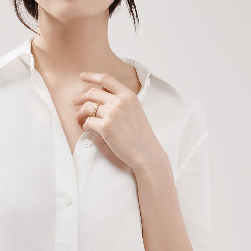 Tiffany & Co. Tiffany T Anillo Estrecho De Pavé De Diamantes De Oro Amarillo