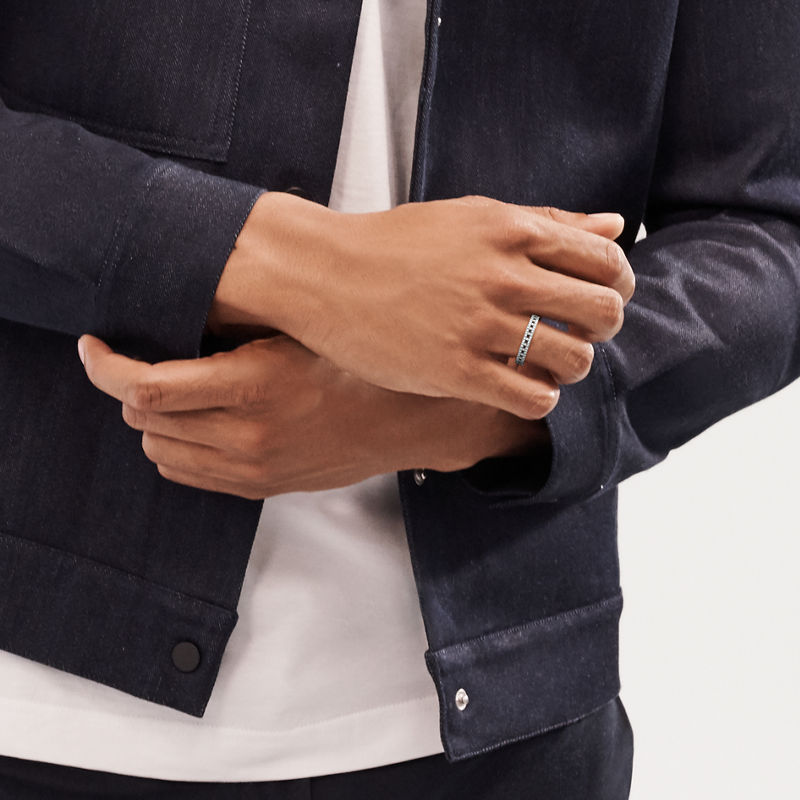 Tiffany & Co. Tiffany T Anillo Estrecho True De Oro Blanco Con Diamantes En Pavé