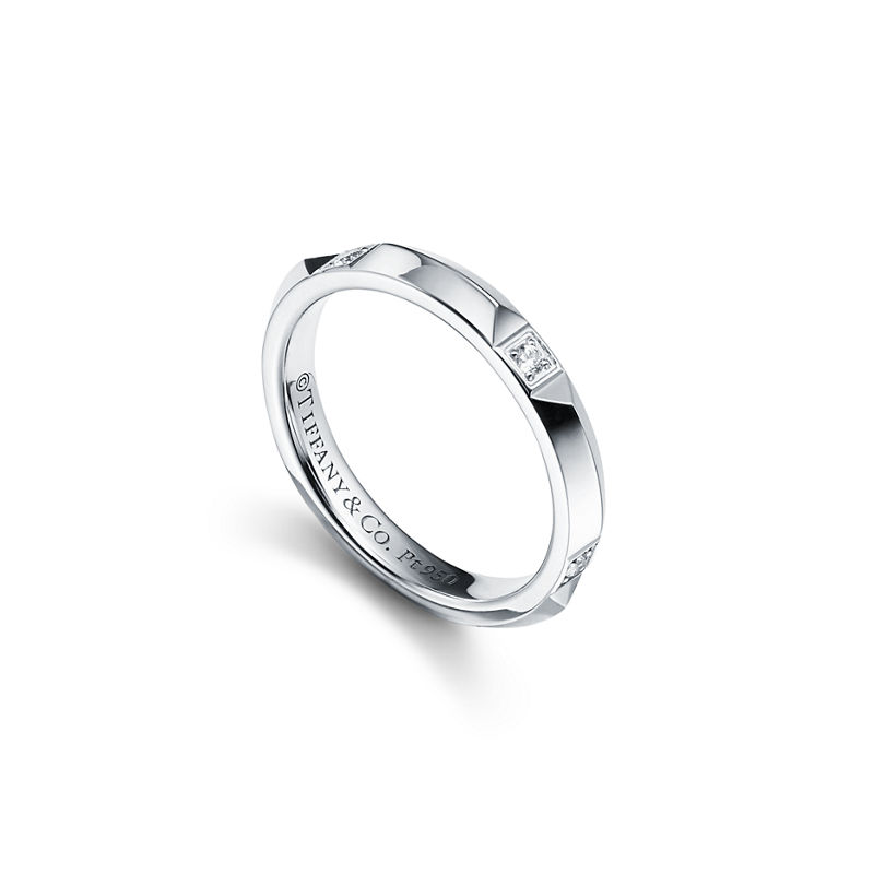 Tiffany & Co. Tiffany True™ Alianza En Platino Con Diamantes 2 5 mm De Ancho