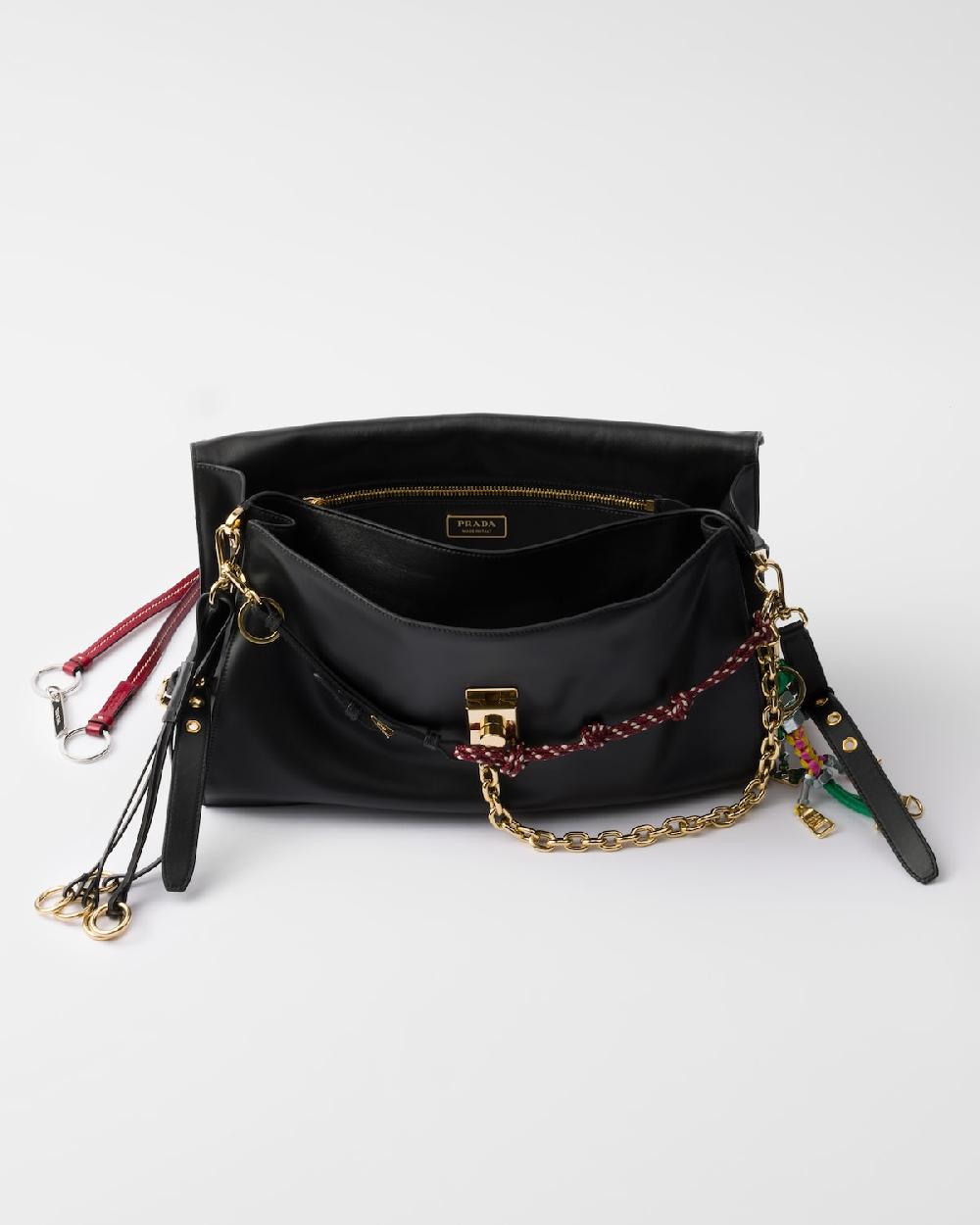 Prada Bolso Bandolera Prada Soft Sound De Piel Con Colgantes Grande