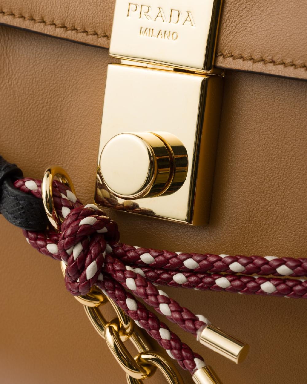 Prada Bolso Bandolera Prada Soft Sound De Piel Con Colgantes Grande