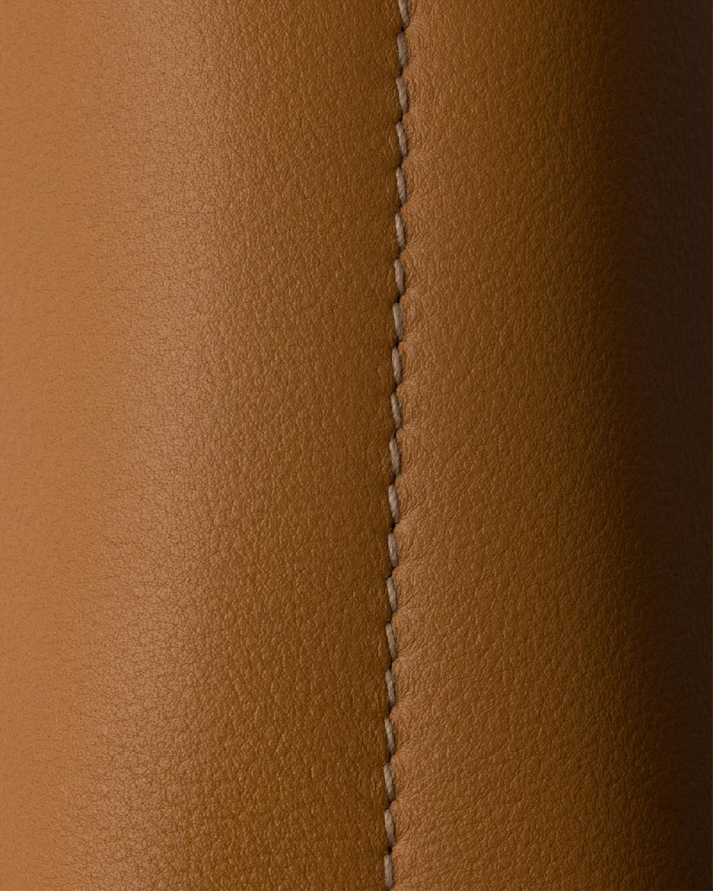 Prada Bolso Bandolera Prada Soft Sound De Piel Mediano