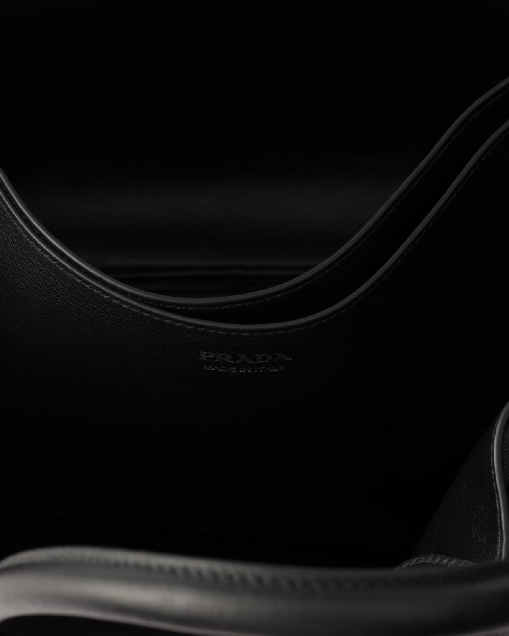 Prada Bolso Prada Buckle De Piel Con Cinturón Con Tachuelas