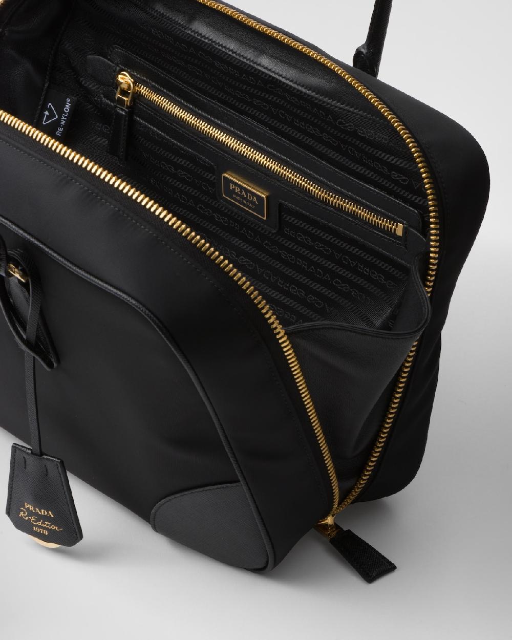 Prada Bolso Prada Re-Edition 1978 De Re-Nylon Y Piel Saffiano Con Dos Asas Grande
