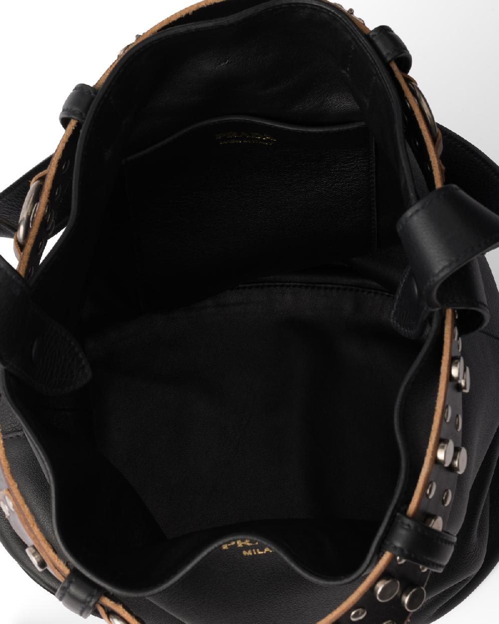 Prada Bolso Saco Prada Buckle De Piel Con Cinturón Con Tachuelas