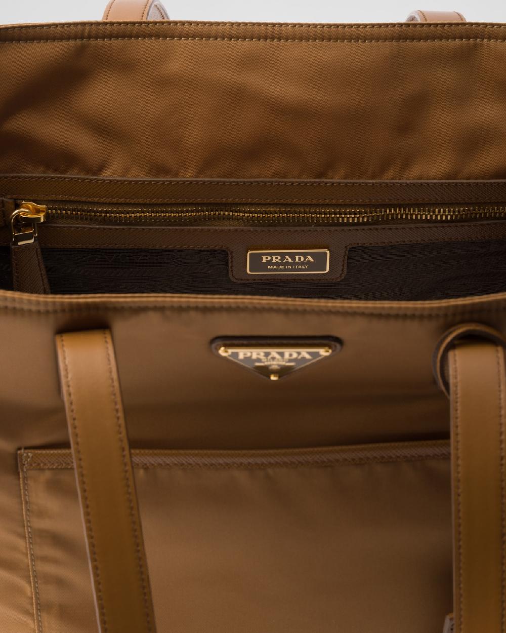 Prada Bolso Tote Prada Re-Edition 1978 De Re-Nylon Y Piel Saffiano Mediano