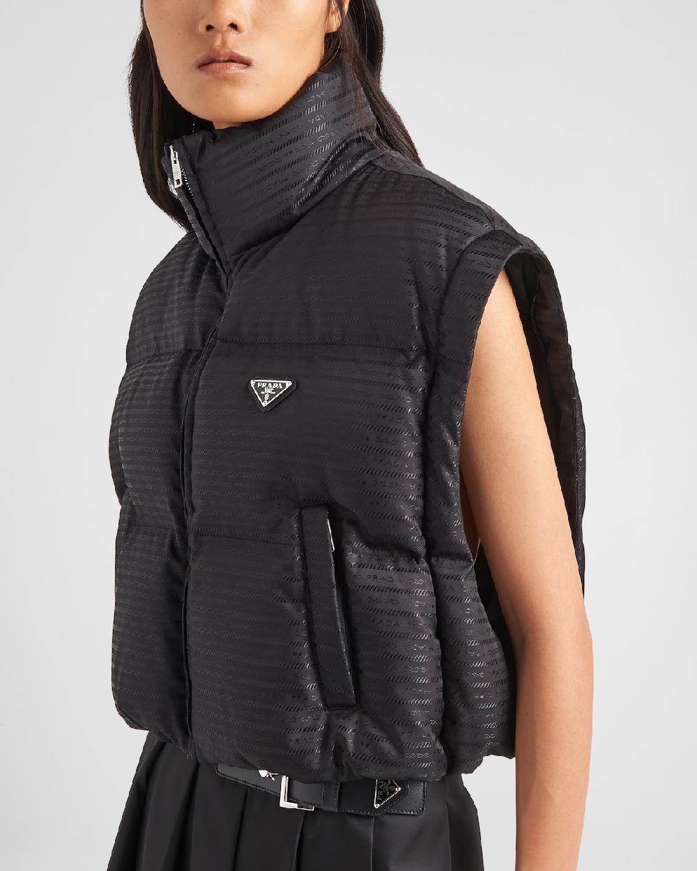 Prada Chaqueta Corta Con Capucha De Plumón Y Re-Nylon