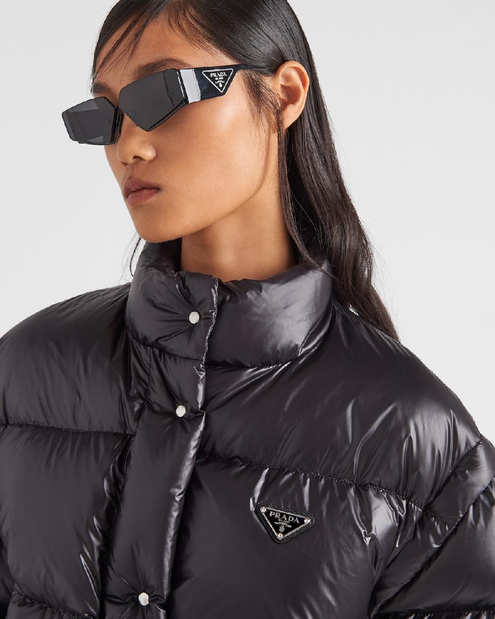 Prada Chaqueta De Plumón Corta Convertible De Re-Nylon