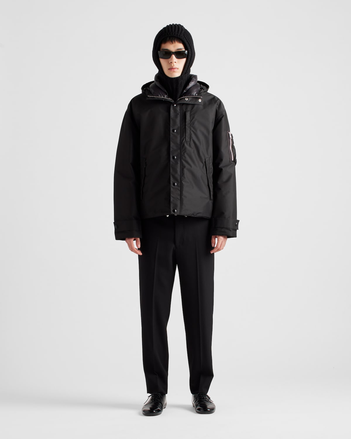 Prada Chaqueta de plumón en tejido técnico con capucha