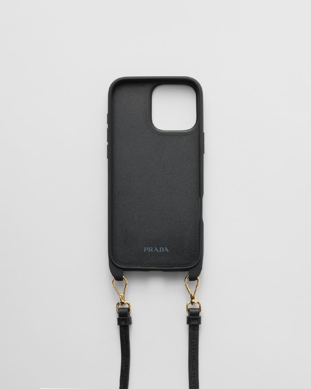 Prada Funda De Piel Saffiano Para IPhone 16 Pro Max Con Bandolera