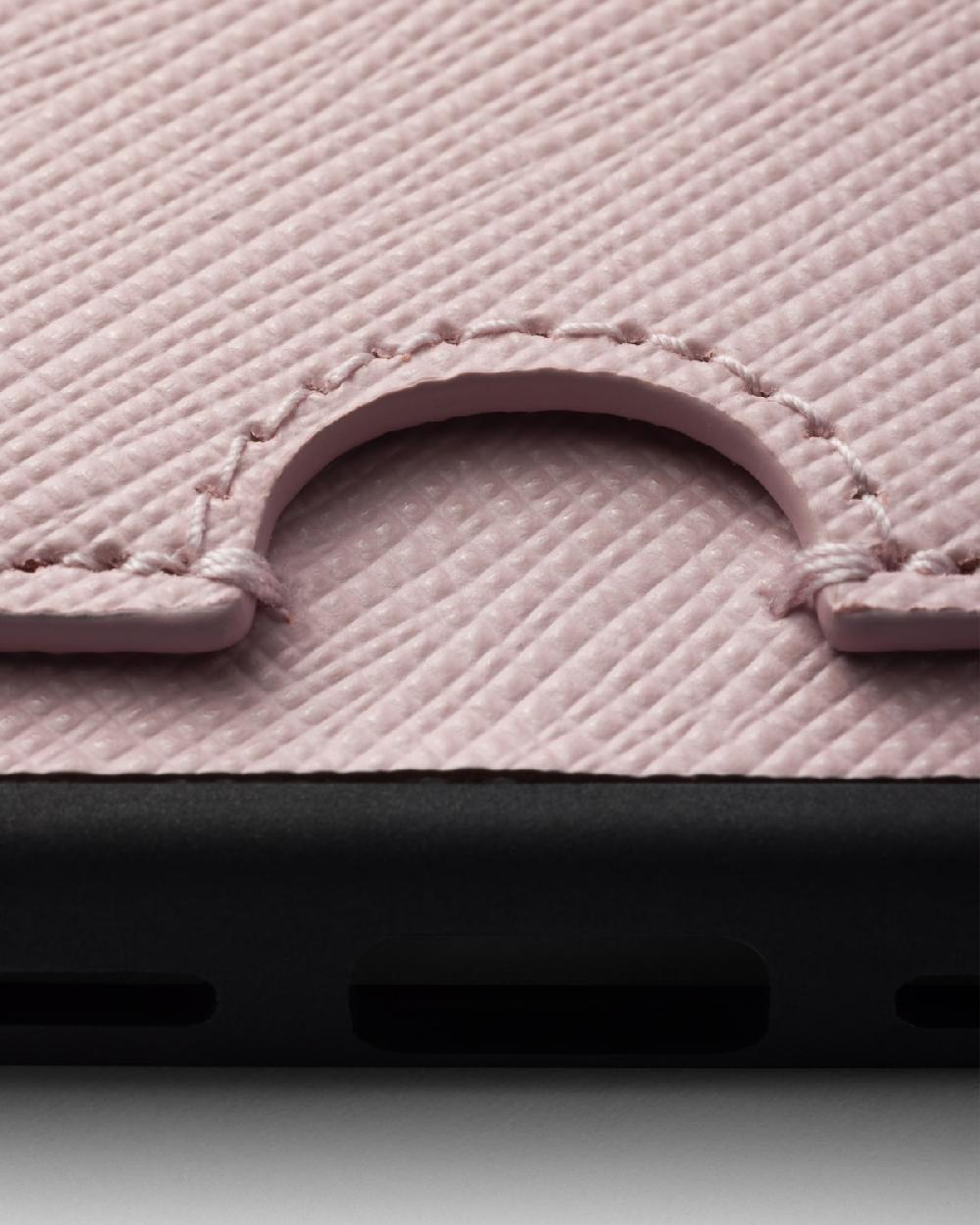 Prada Funda para iPhone 16 Pro Max de piel Saffiano