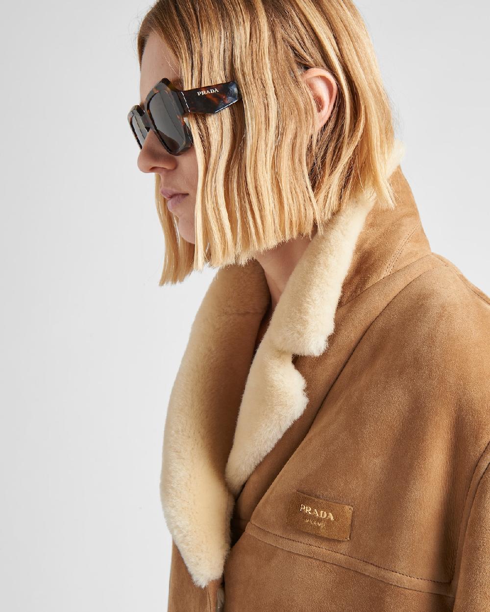 Prada Abrigo De Borreguillo