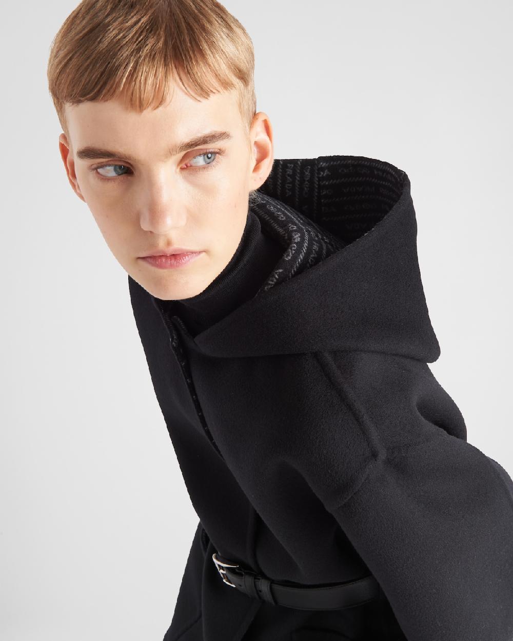 Prada Abrigo De Lana Doble De Botonadura Simple