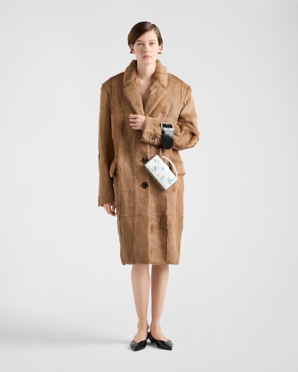 Prada Abrigo de piel