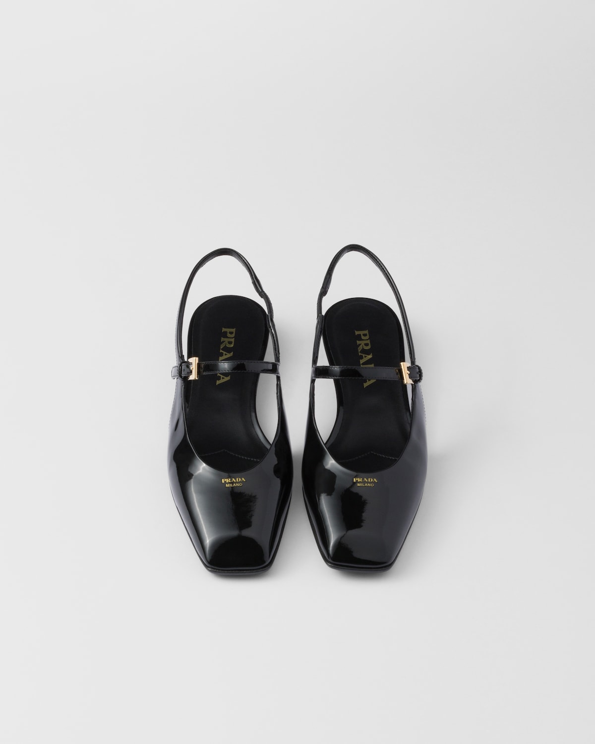 Prada Bailarinas Destalonadas De Charol