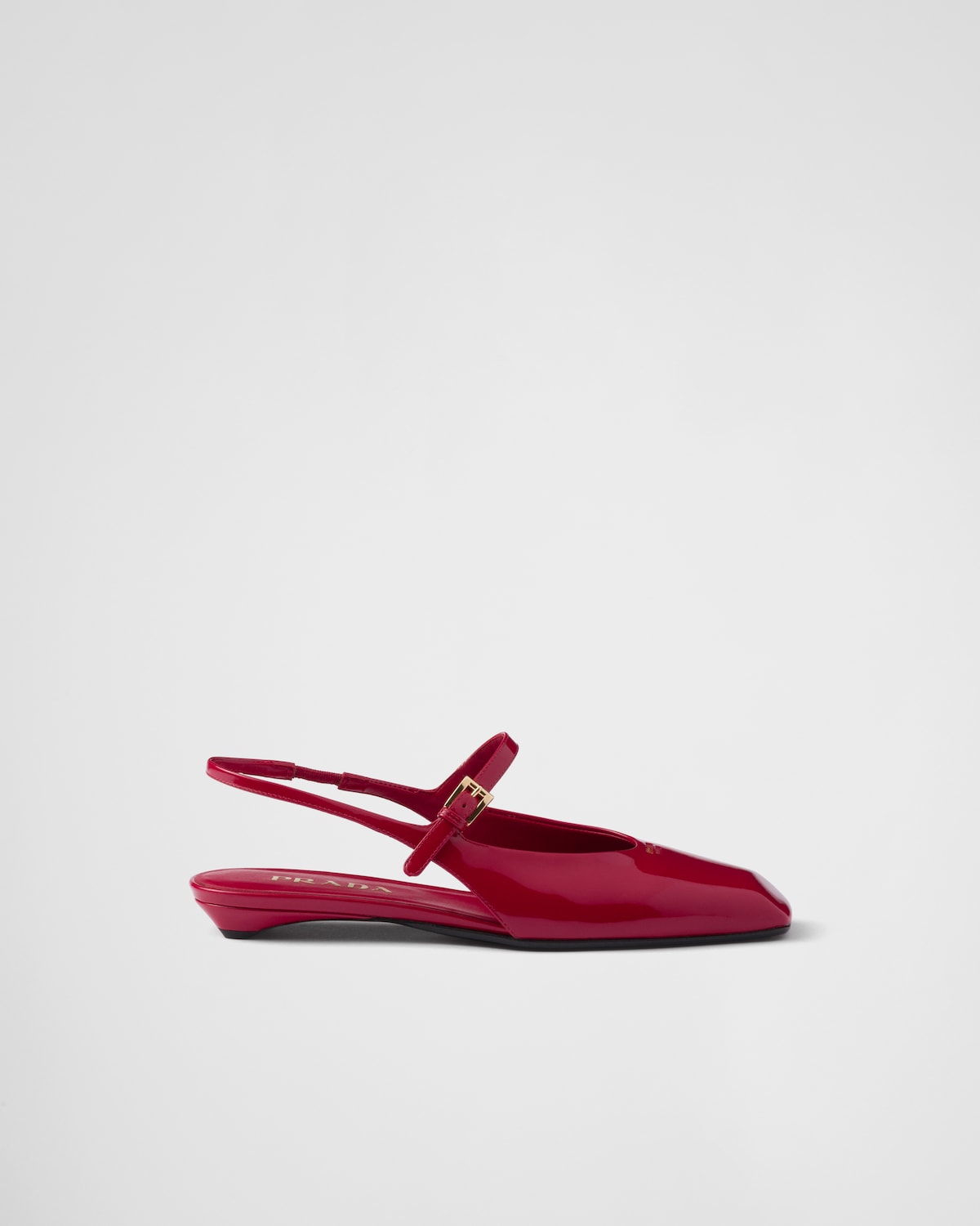 Prada Bailarinas destalonadas de charol