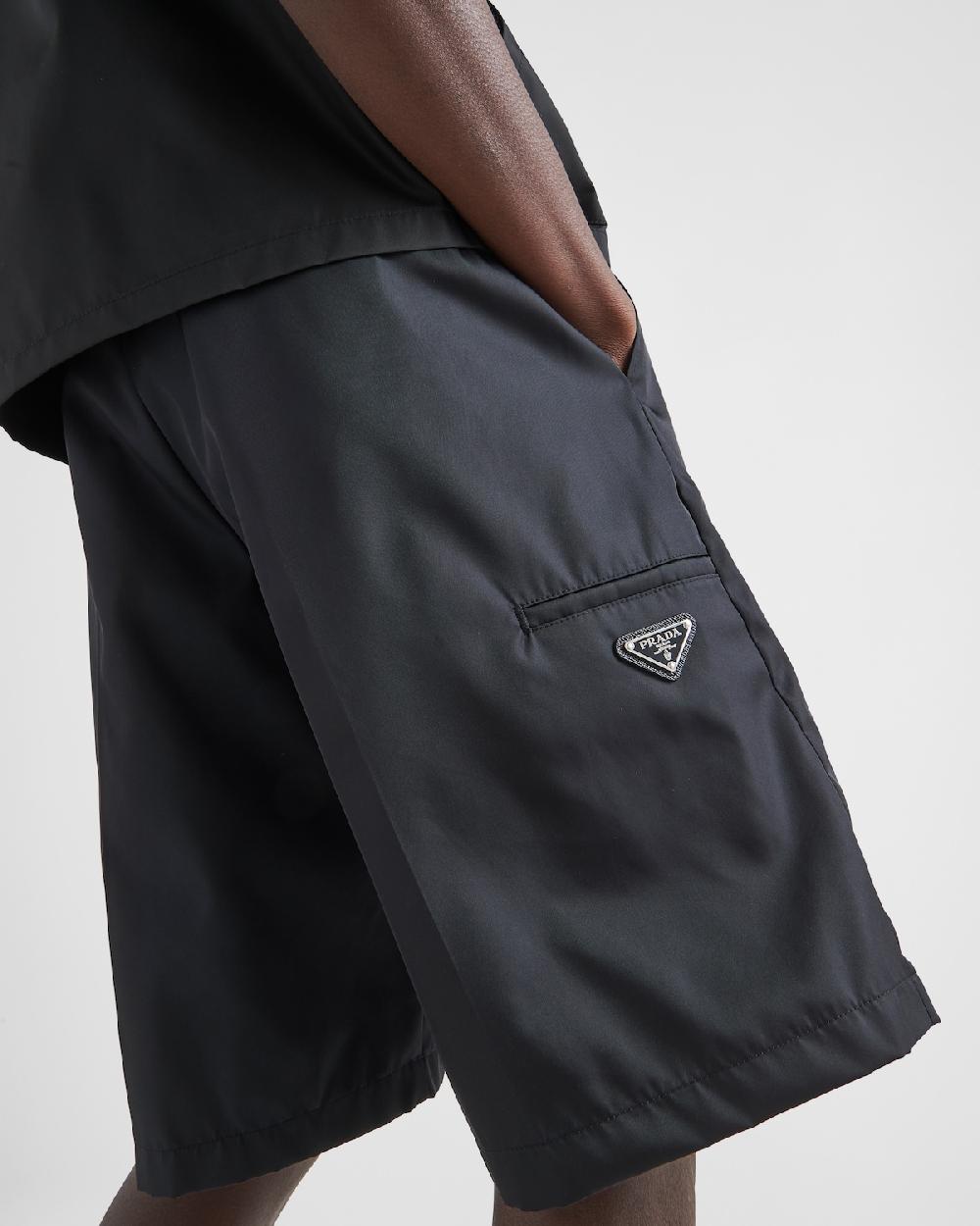 Prada Bermudas De Re-Nylon