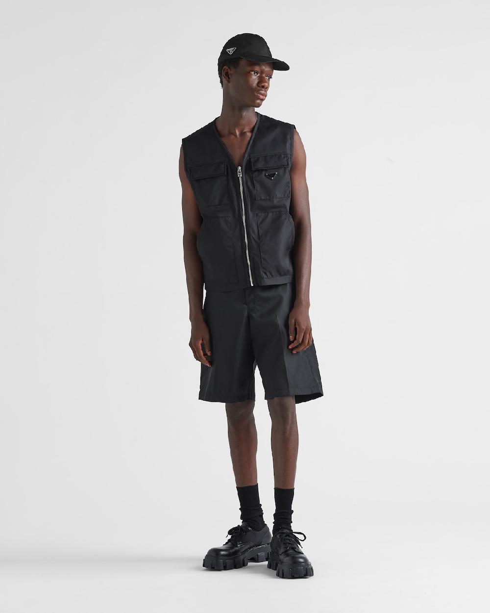 Prada Bermudas de Re-Nylon