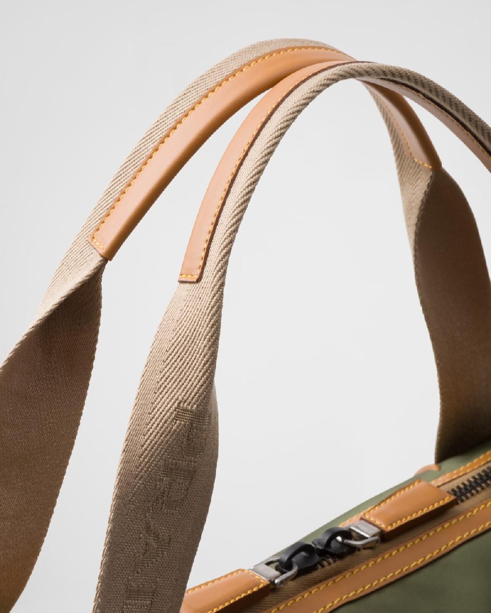 Prada Bolsa De Viaje De Re-Nylon Y Piel