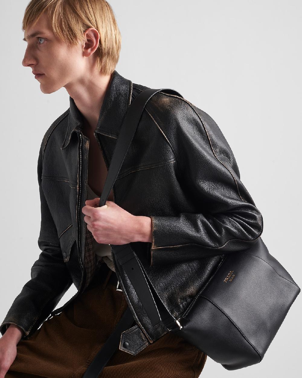 Prada Bolso bandolera de piel