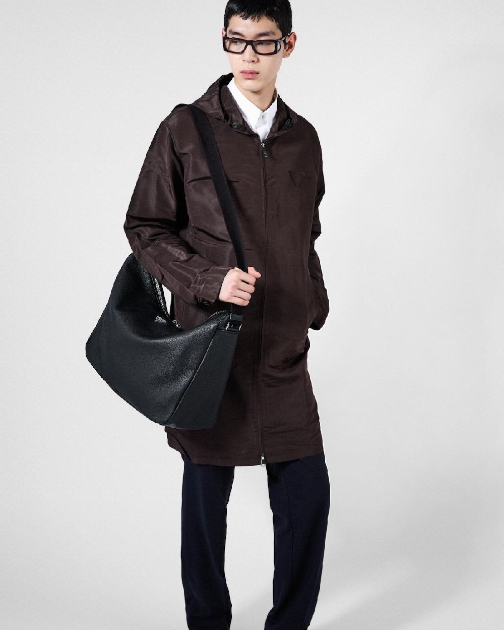 Prada Bolso bandolera de piel