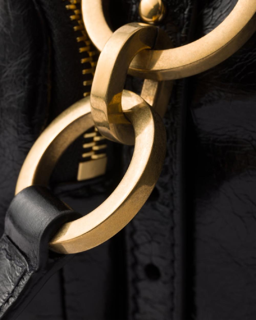 Prada Bolso Prada Dangle Con Asa De Piel Mediano