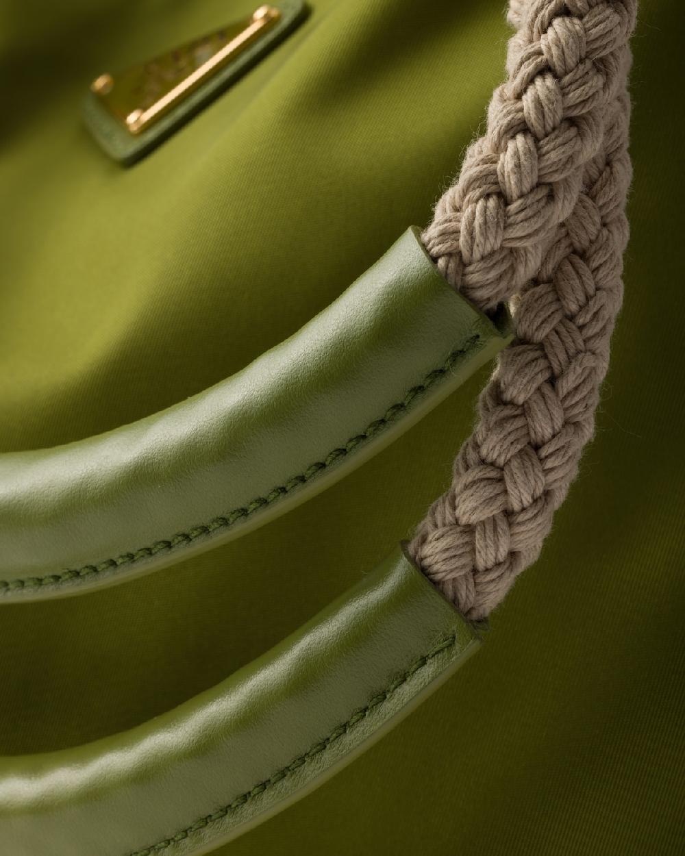 Prada Bolso Saco Prada Mariner De Re-Nylon Pequeño