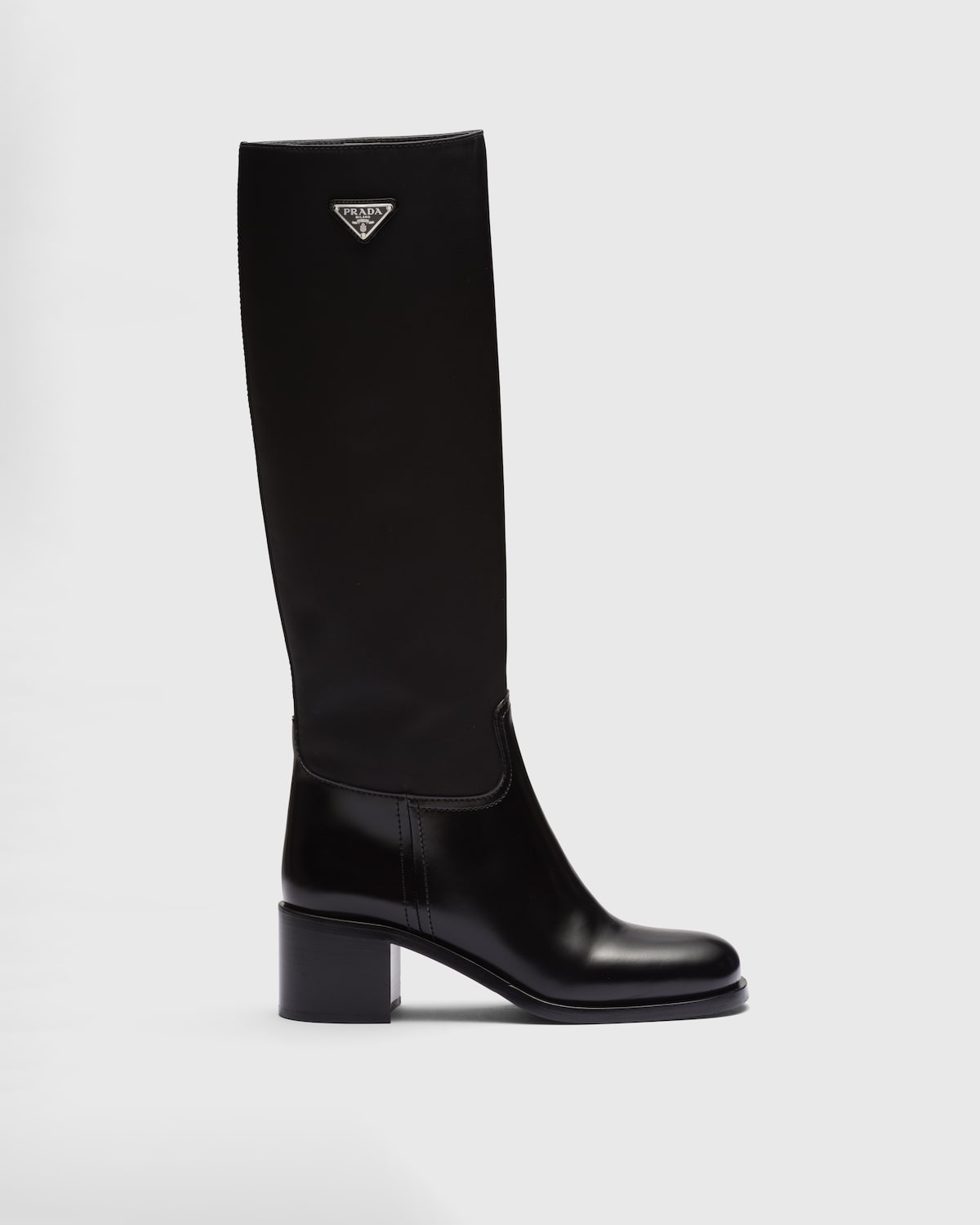 Prada Botas de piel cepillada y Re-Nylon
