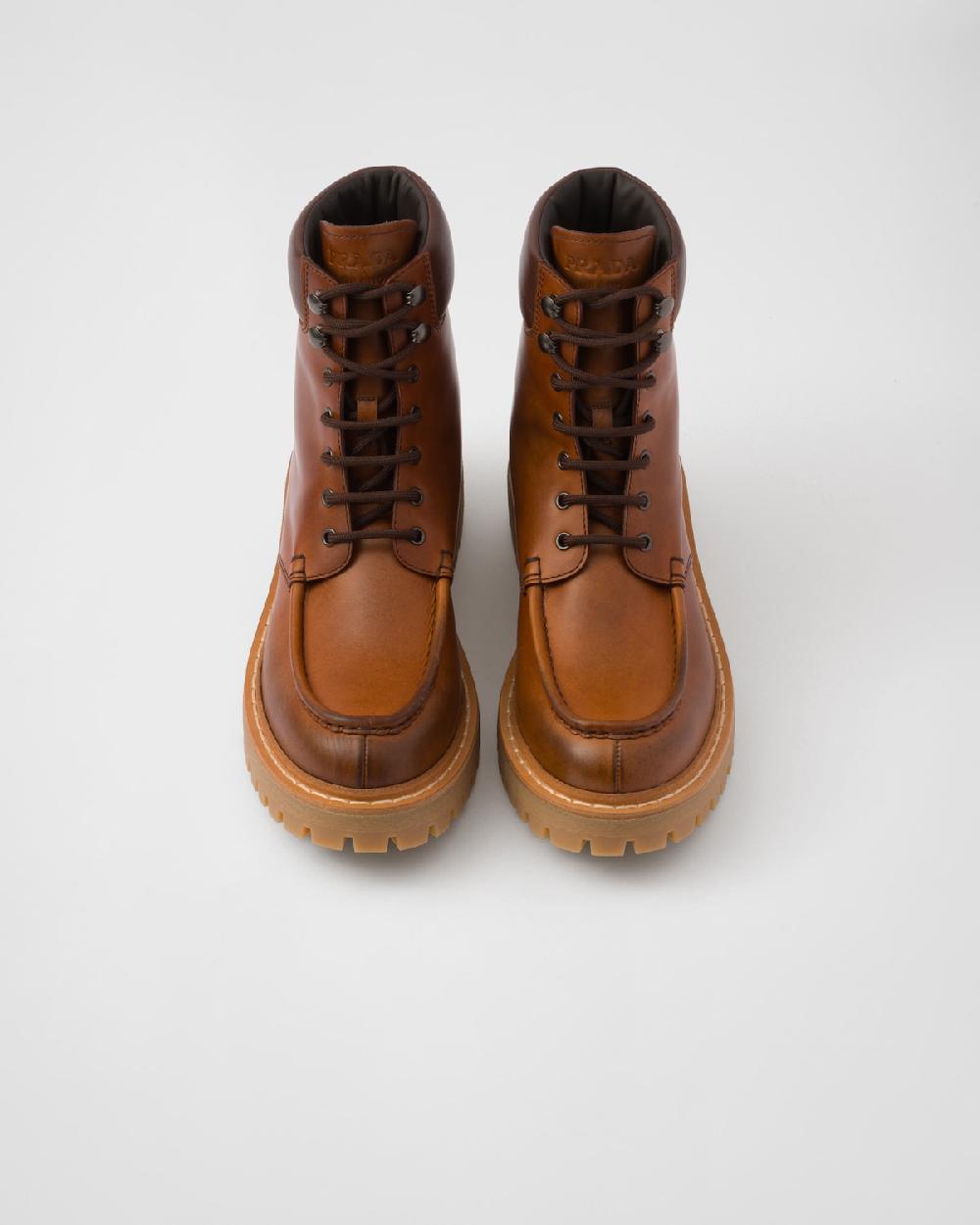 Prada Botas De Piel Con Cordones