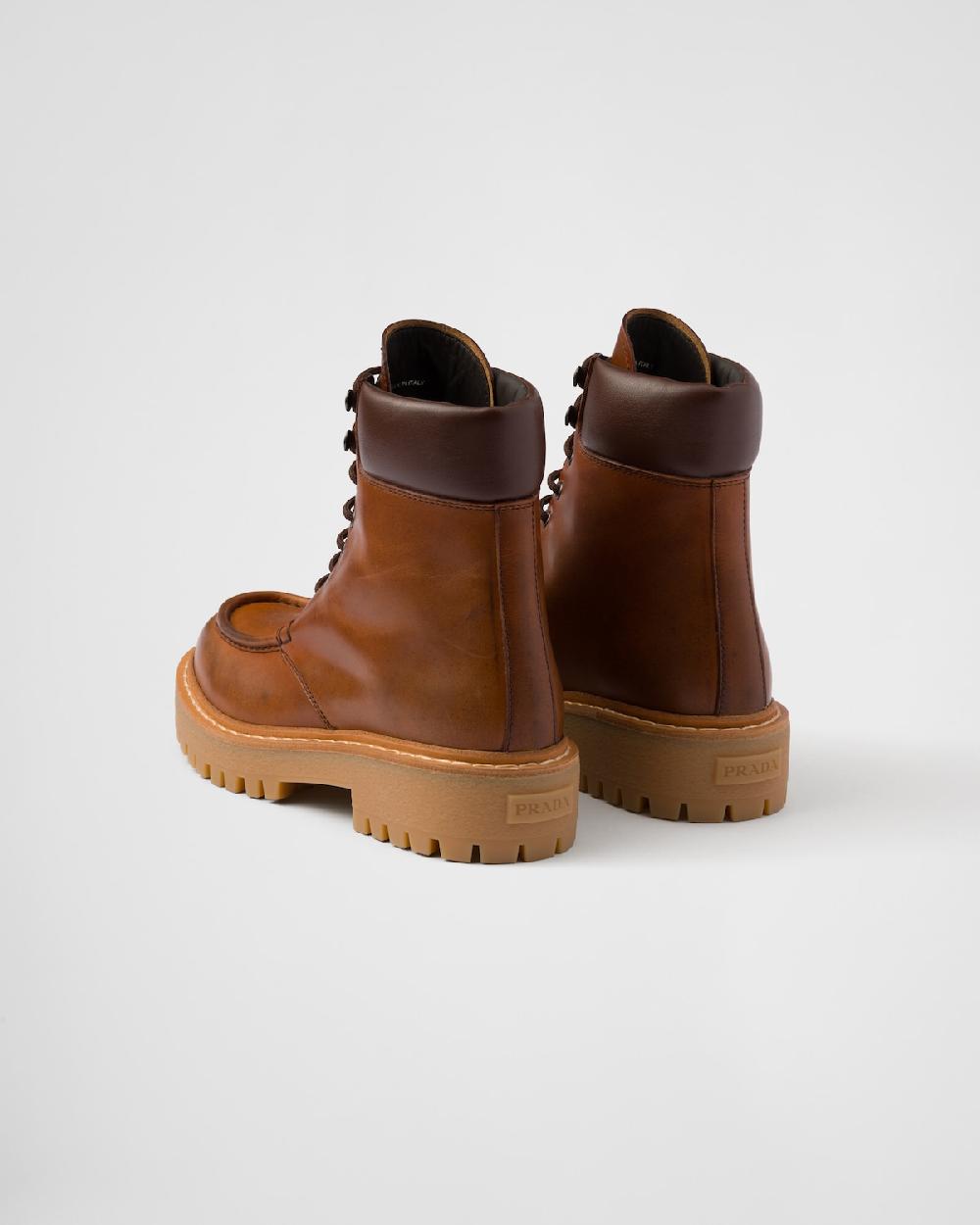 Prada Botas De Piel Con Cordones