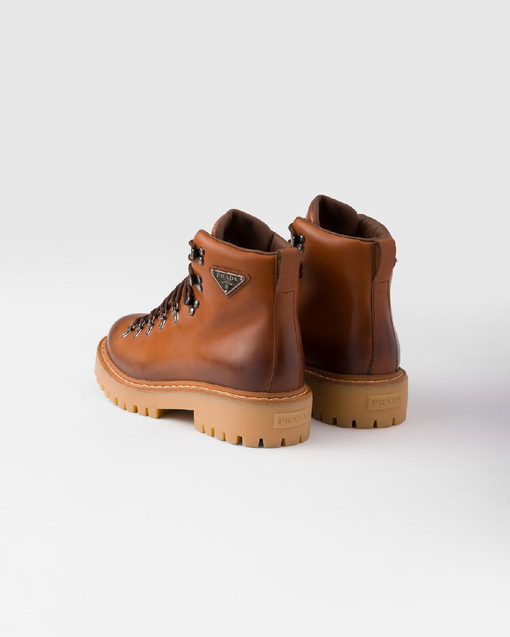 Prada Botines De Piel Con Cordones