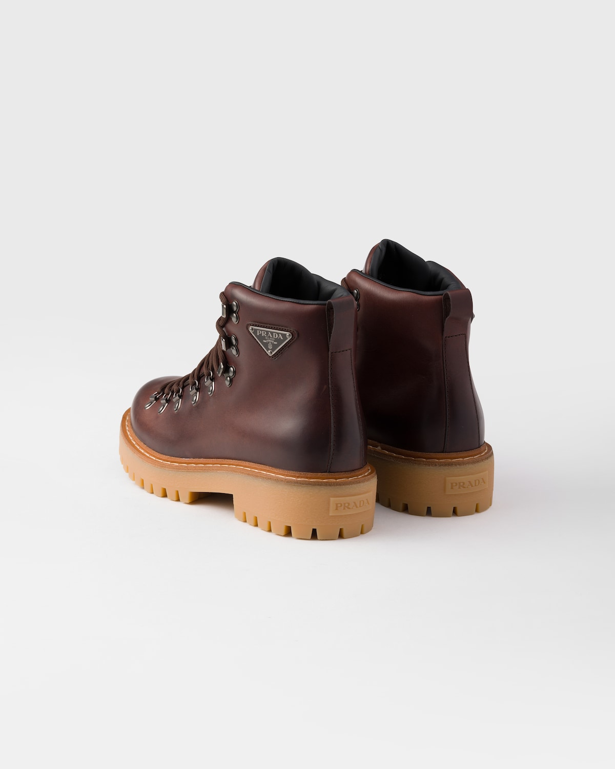 Prada Botines De Piel Con Cordones