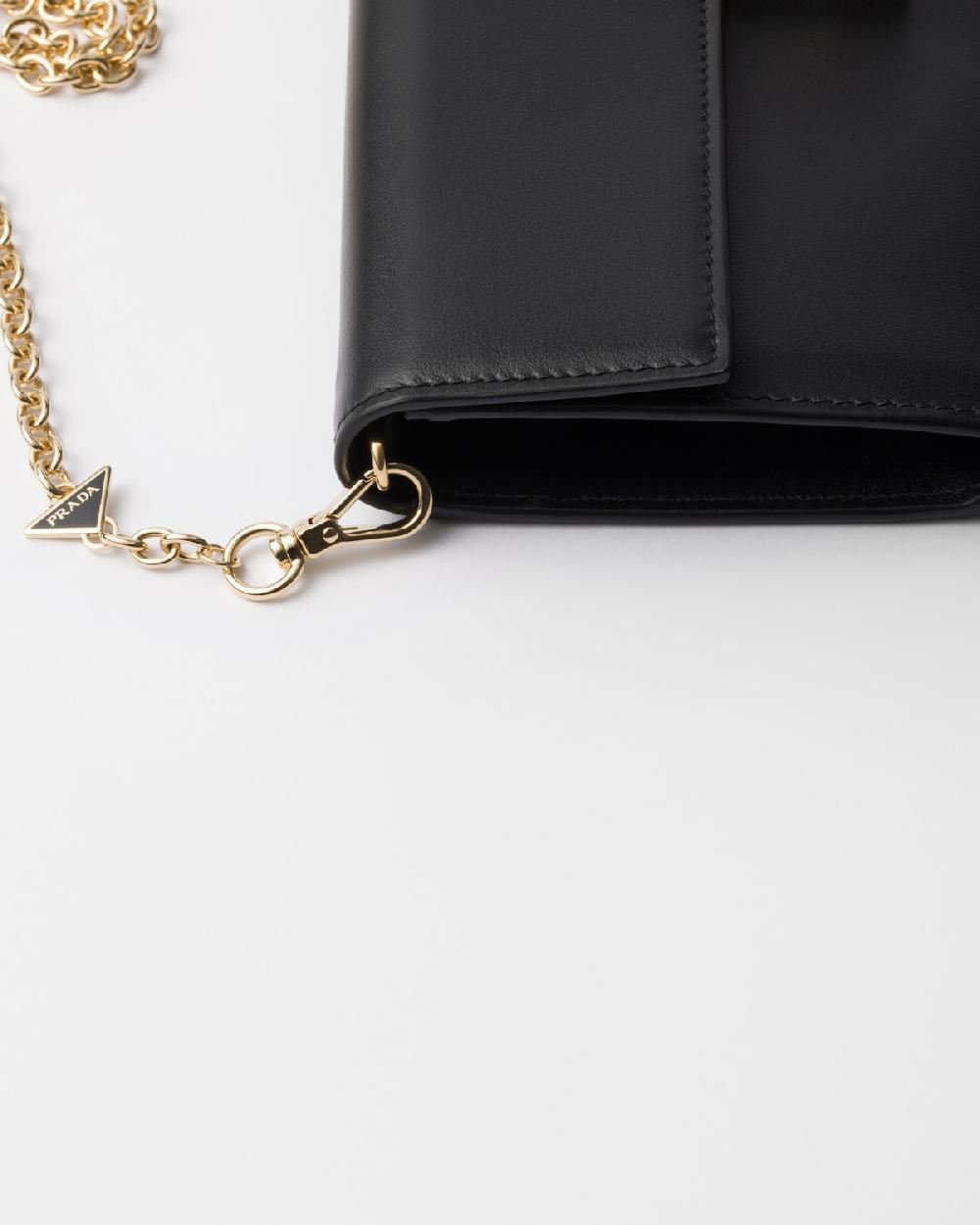 Prada Cartera de piel con bandolera