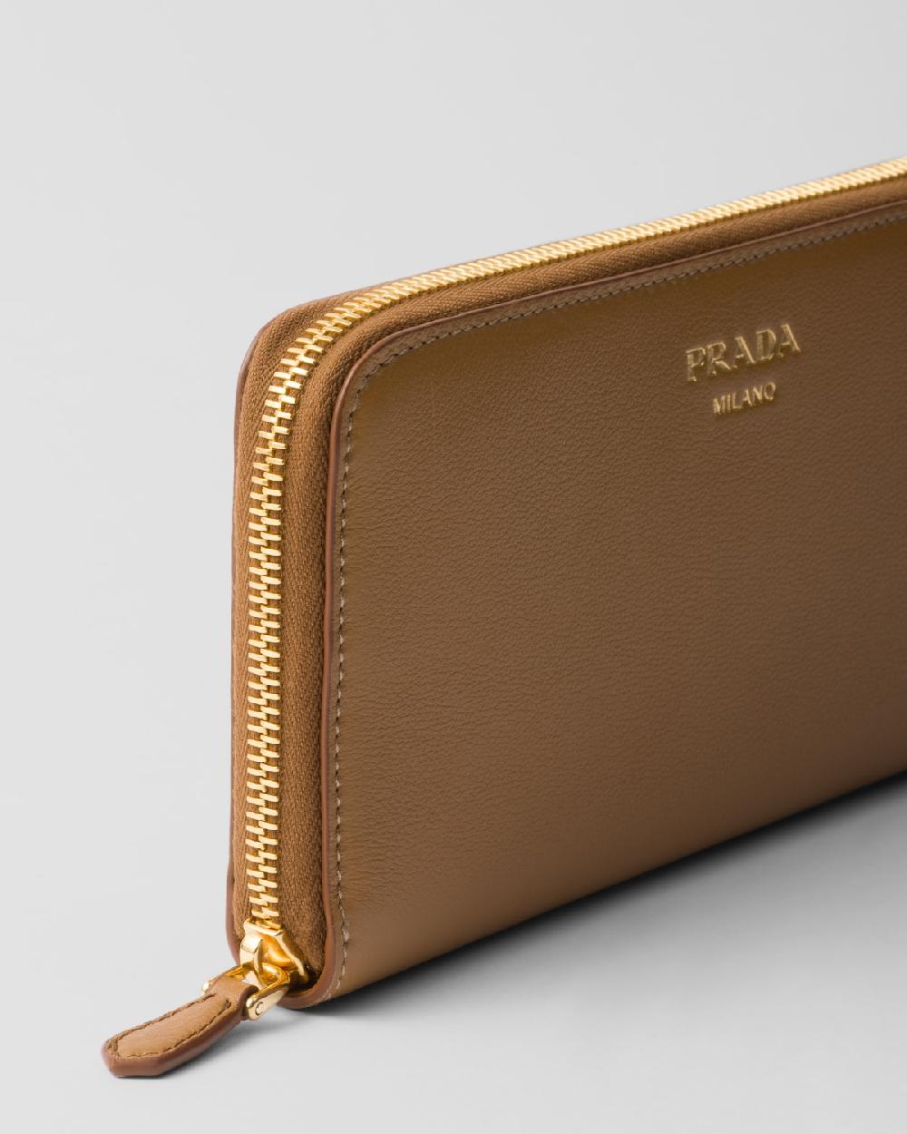 Prada Cartera De Piel Grande