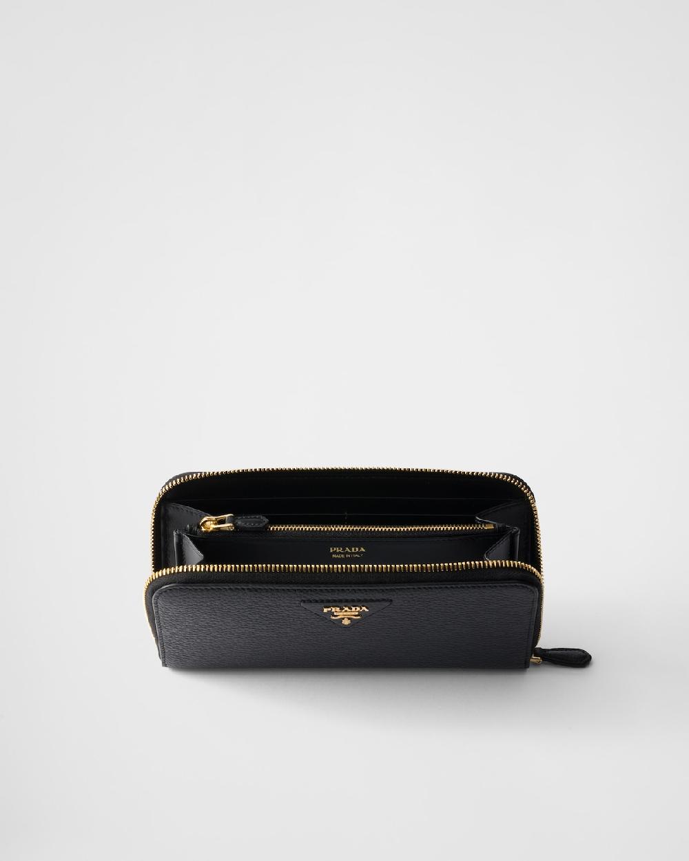 Prada Cartera de piel grande
