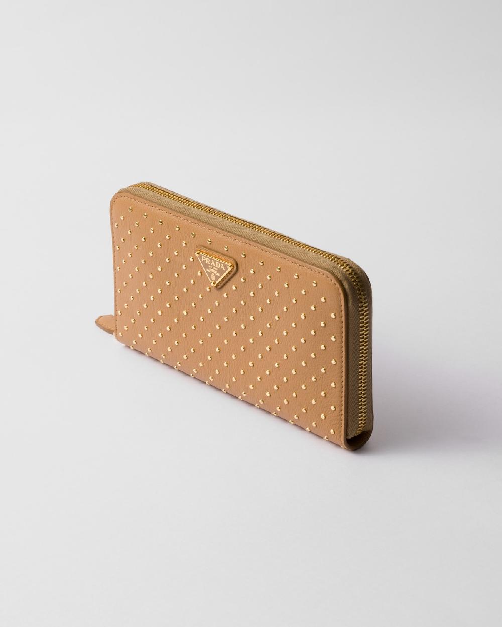 Prada Cartera Grande De Piel Con Tachuelas