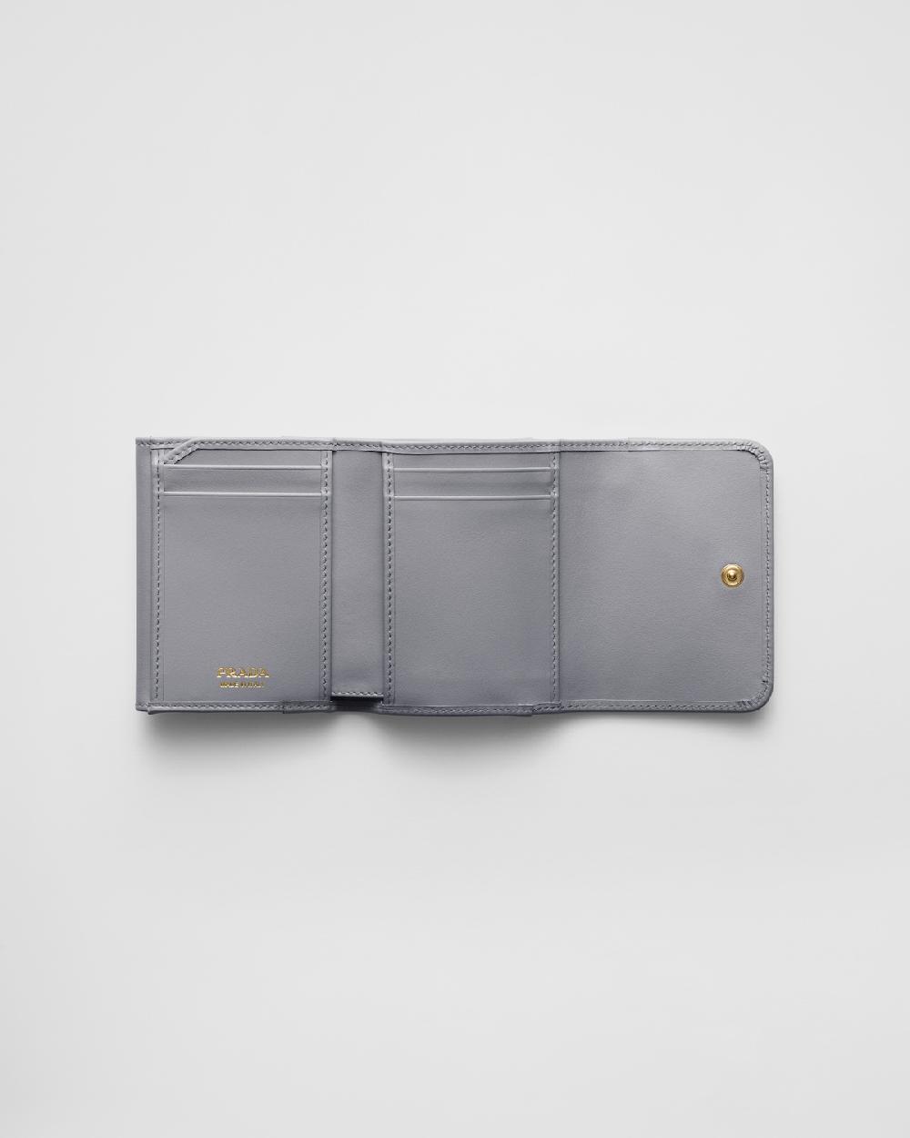 Prada Cartera pequeña de piel