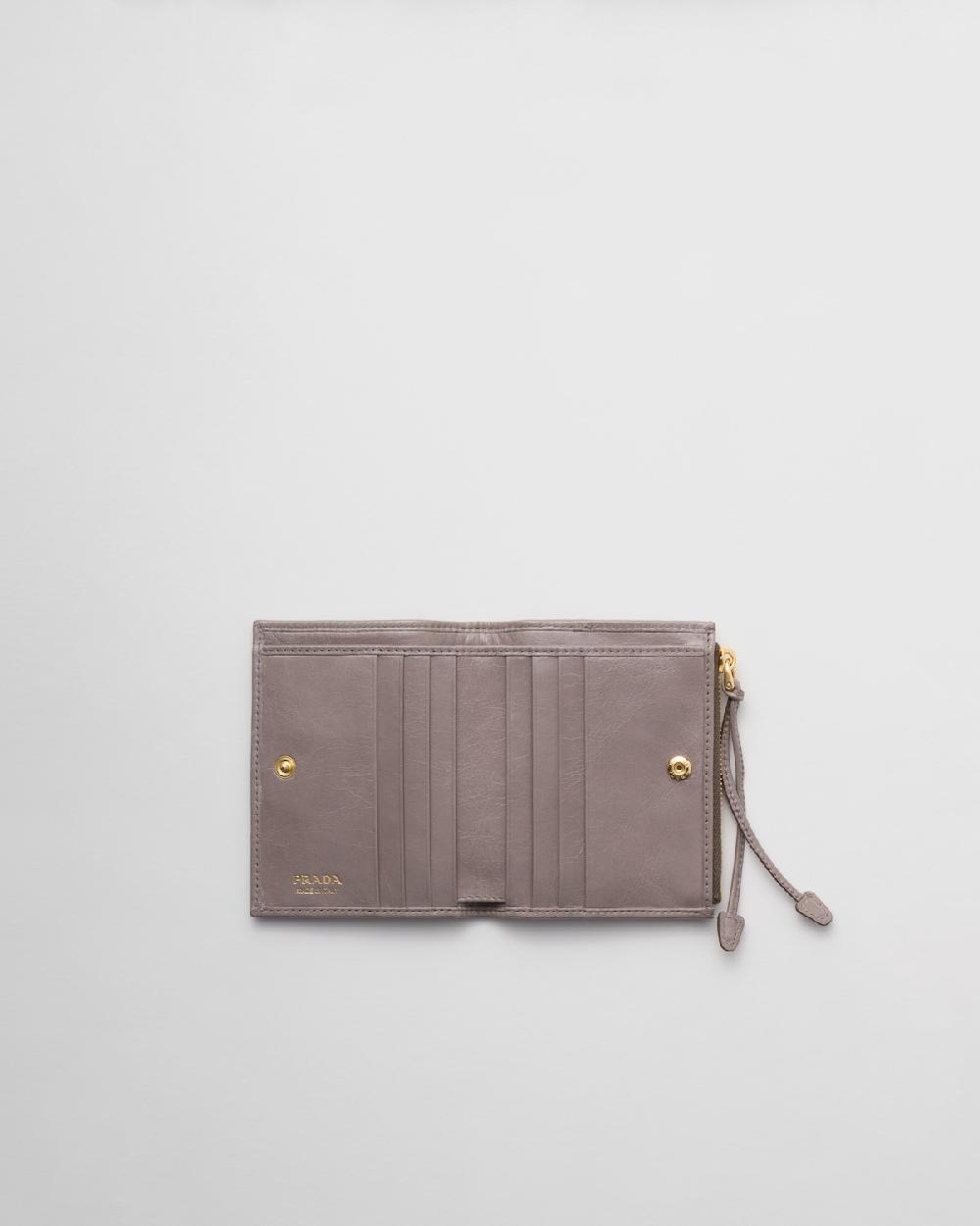 Prada Cartera pequeña de piel