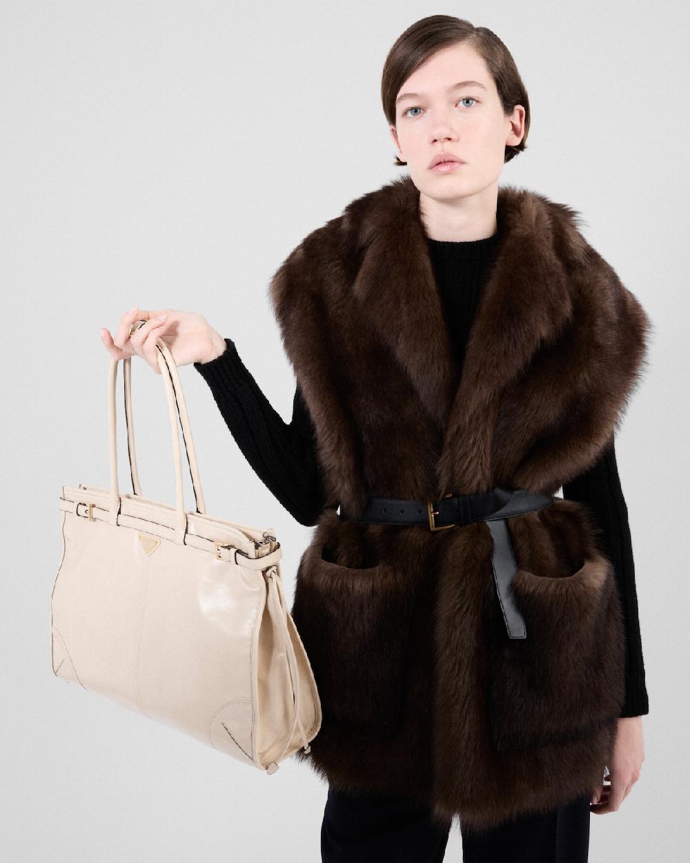 Prada Chaleco De Borreguillo Con Cinturón