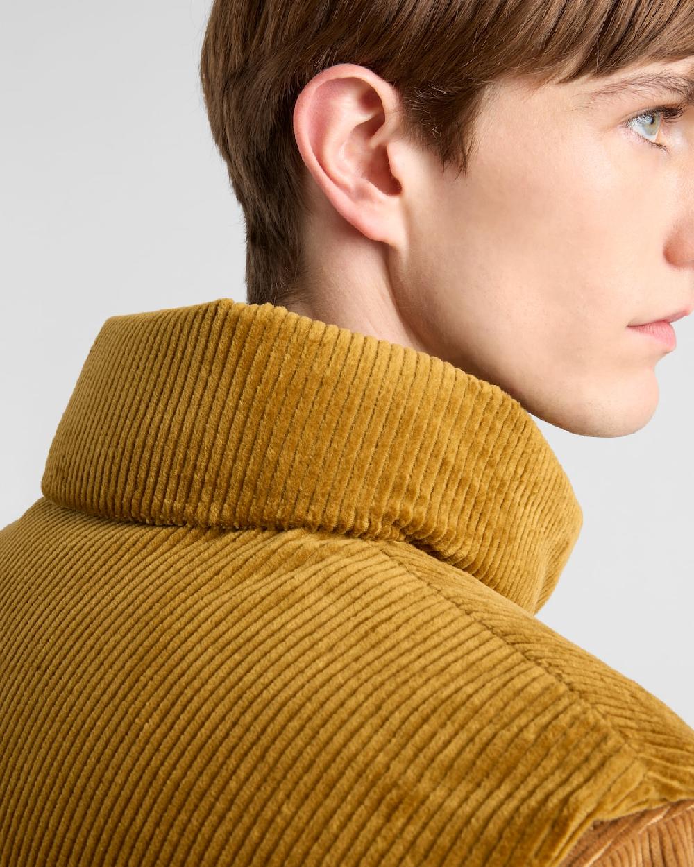 Prada Chaleco De Plumón Y Pana