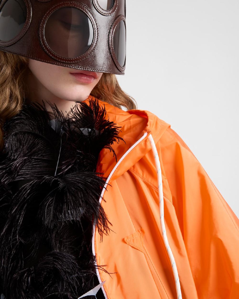 Prada Chaqueta Impermeable De Re-Nylon Ligero