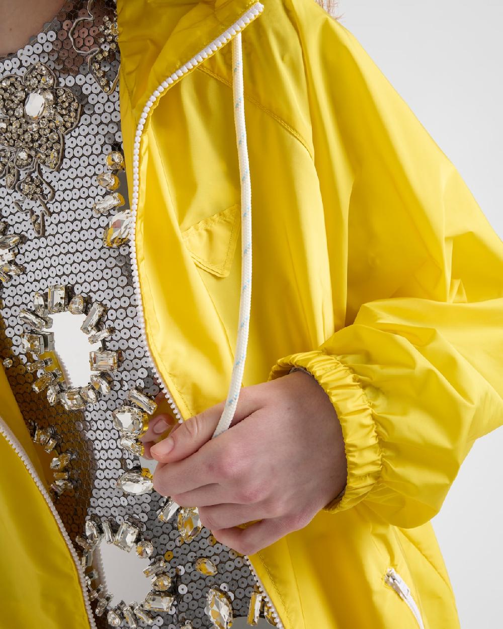 Prada Chaqueta Impermeable De Re-Nylon Ligero