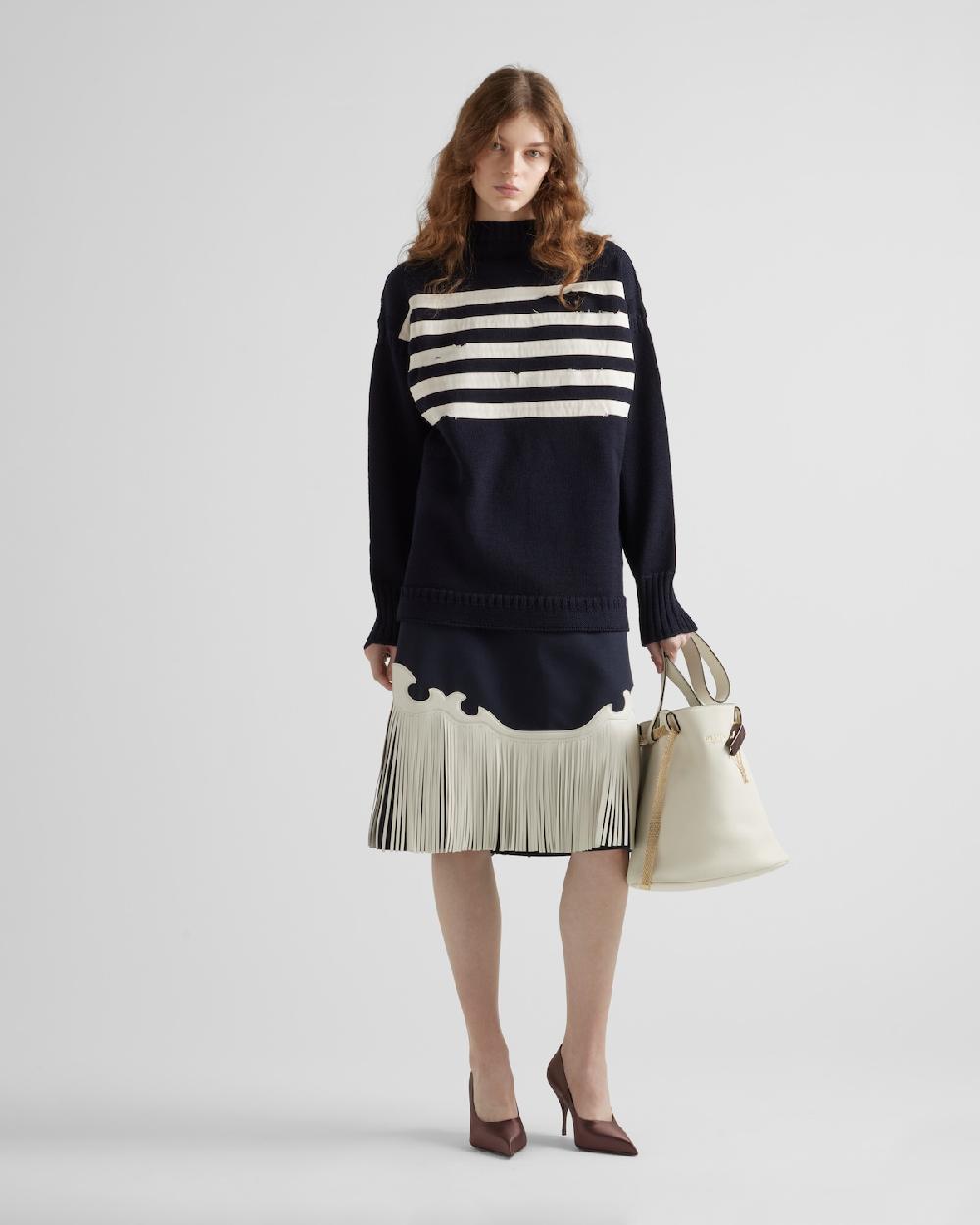 Prada Falda con pespuntes y flecos de piel