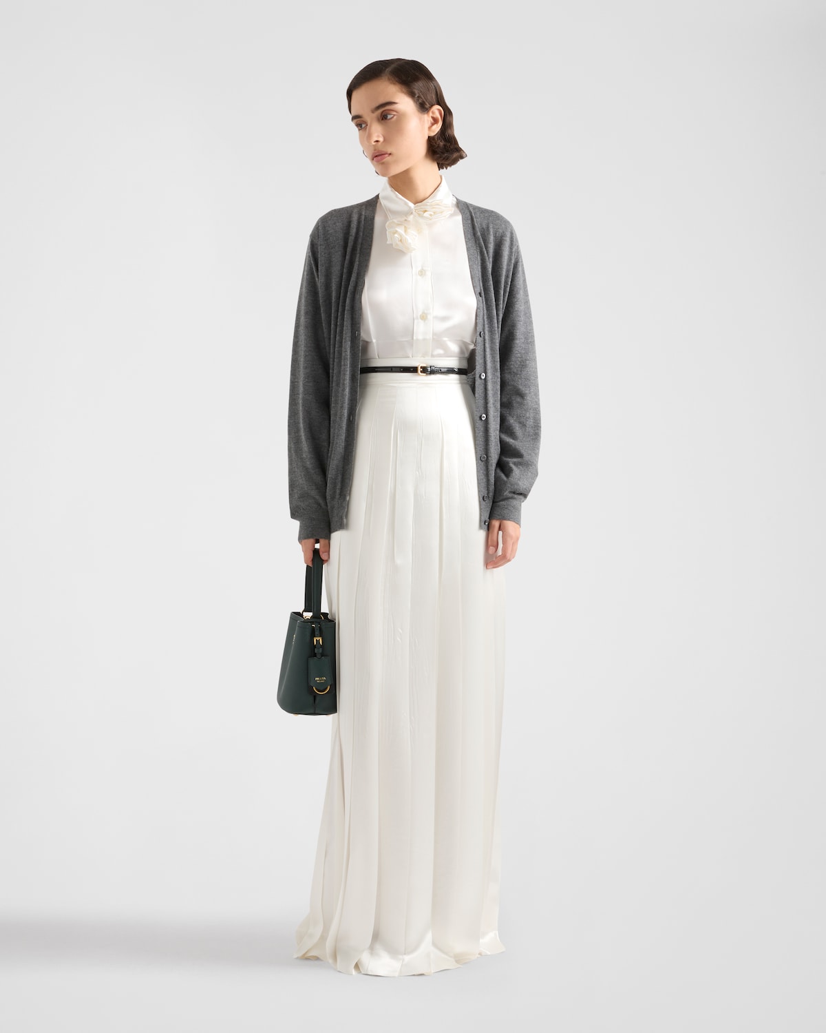 Prada Falda plisada larga de satén