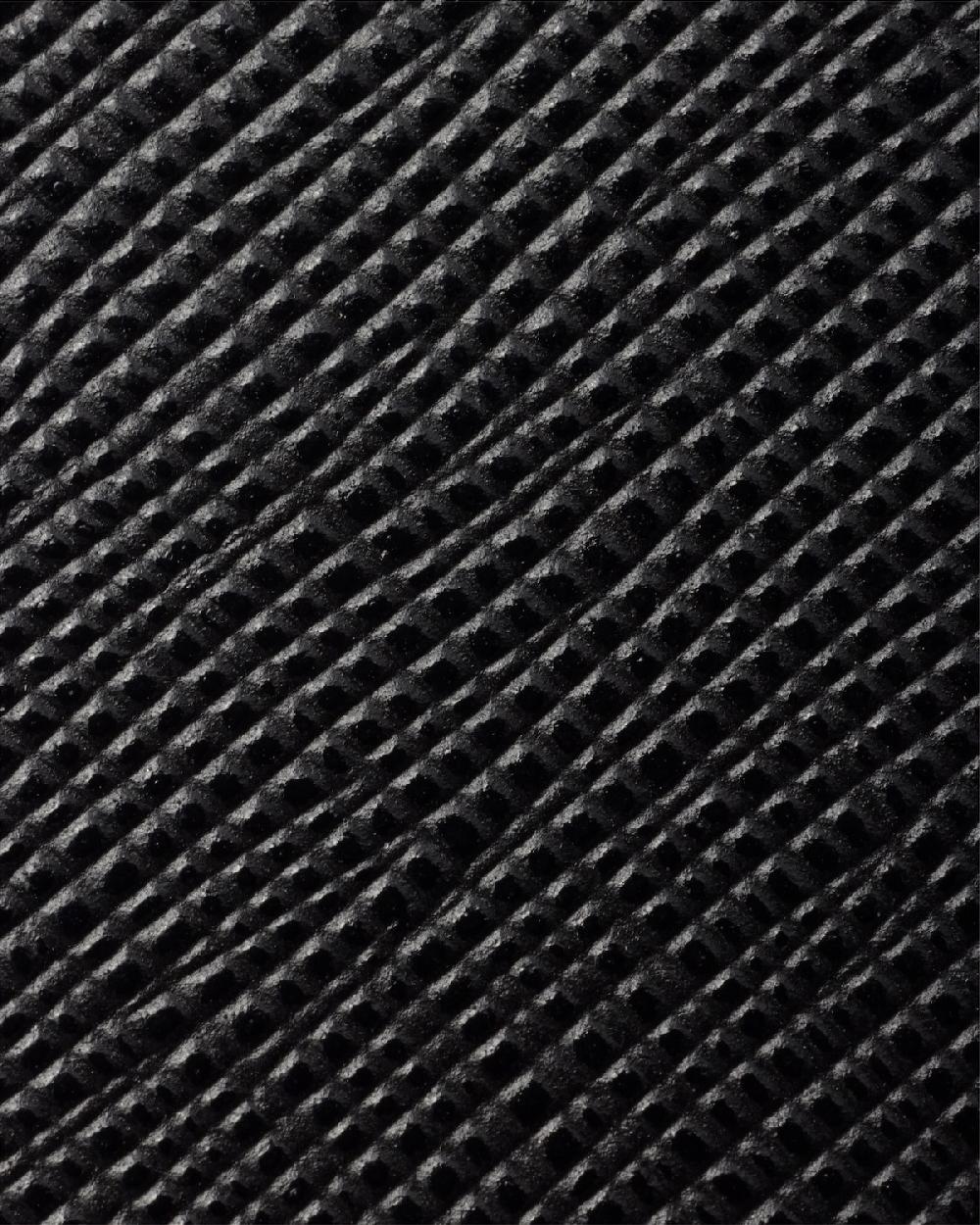 Prada Funda de piel Saffiano para iPhone 16 Pro