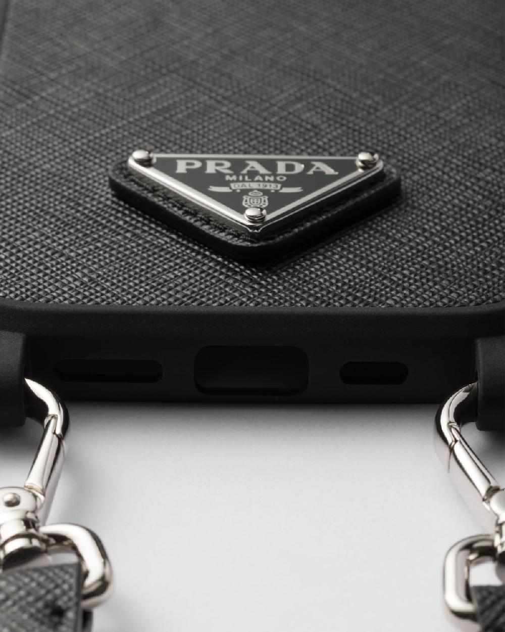 Prada Funda para iPhone 16 Pro de piel Saffiano