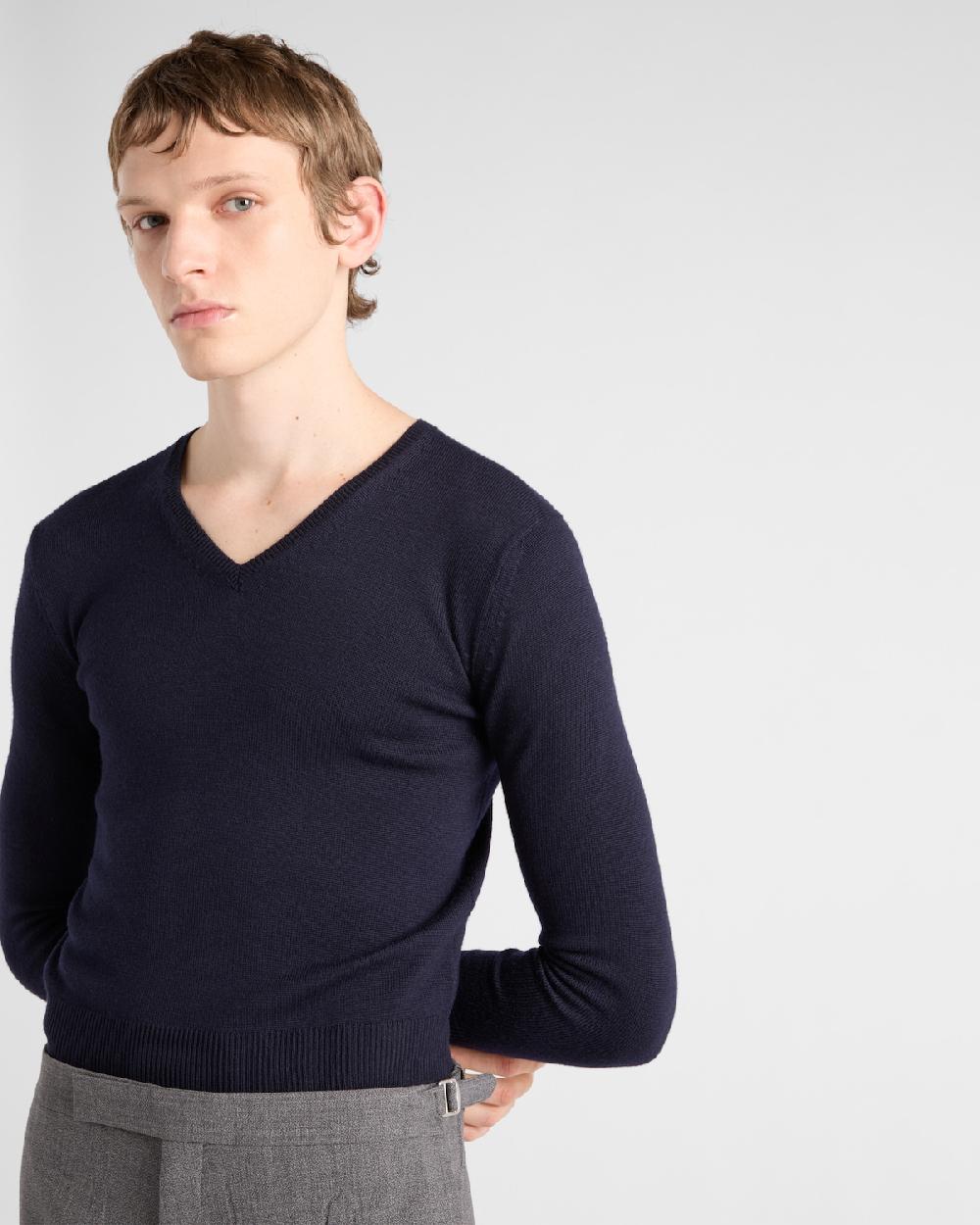 Prada Jersey De Lana Con Escote En V