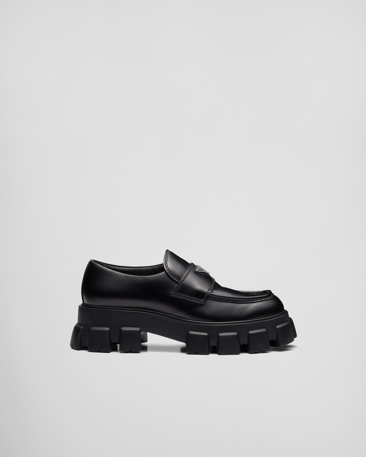 Prada Mocasines Monolith en piel cepillada
