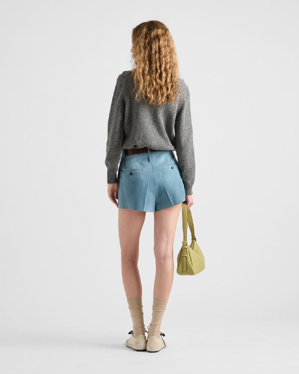 Prada Pantalones Cortos De Ante