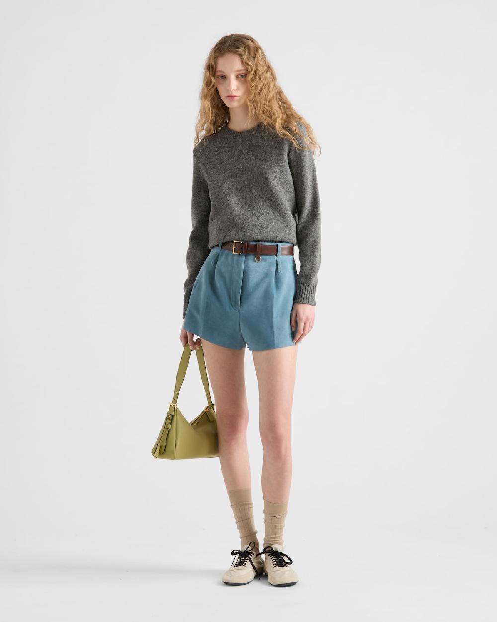 Prada Pantalones cortos de ante